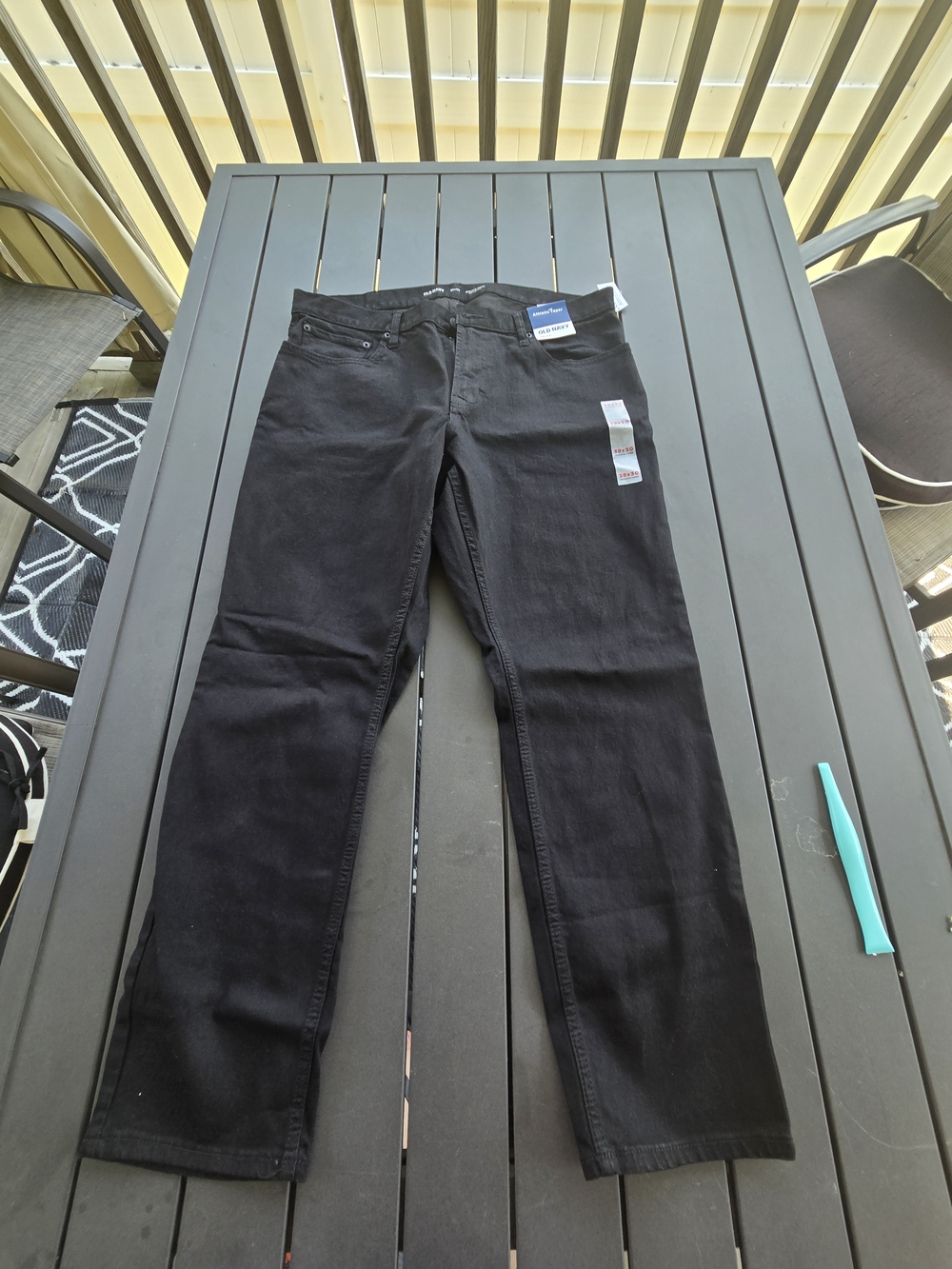 Old Navy Built-In Flex Athletic Taper Black Denim Jeans 5-Pocket New Tags 38x30